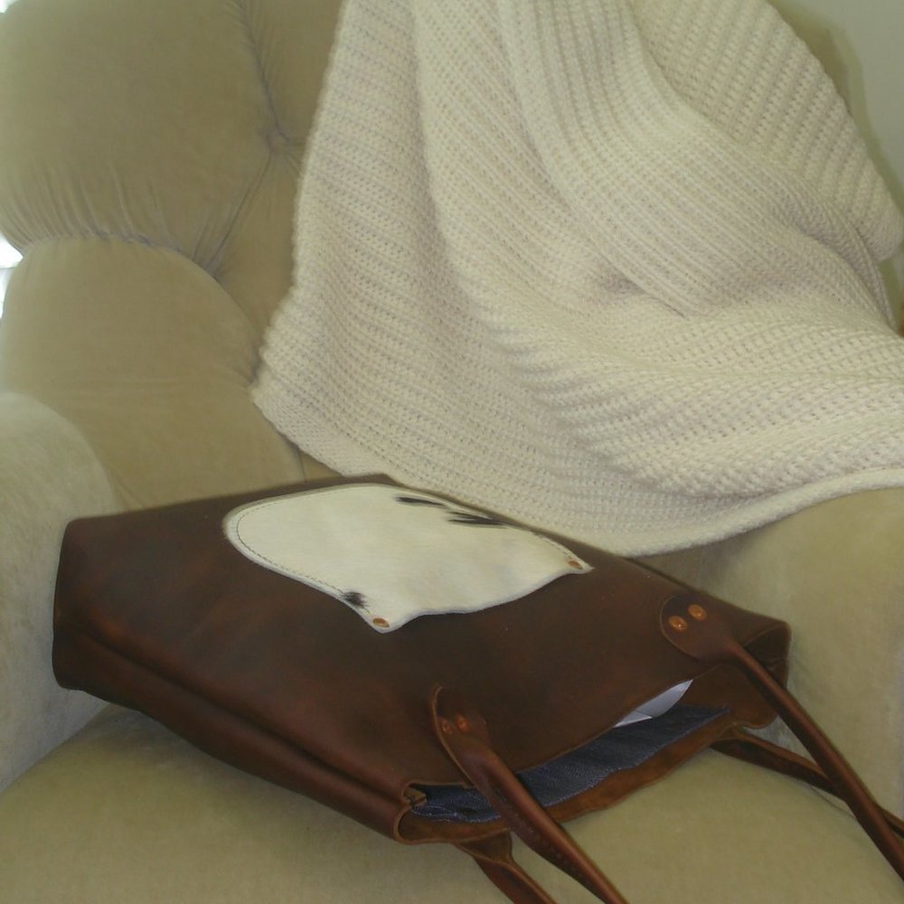 Auth. HAWKS & DOVES Genuine Full Grain Leather & Genuine Cowhide Fur Tote Bag - Picture 3 of 7